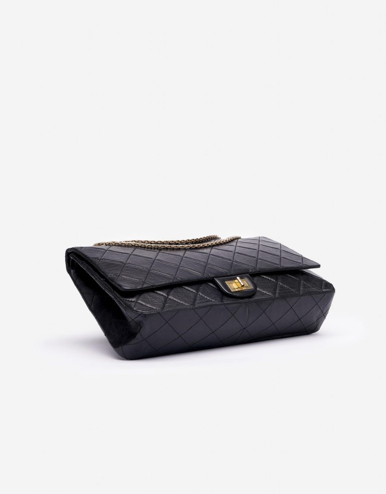 Chanel 255 Maxi Double Flap Black Saclàb Bottom