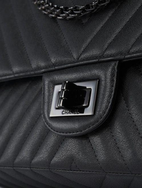 189 Chanel 255 227 Grained Lamb Black