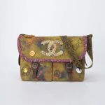 Chanel Graffiti Messenger Bag Saclàb Front