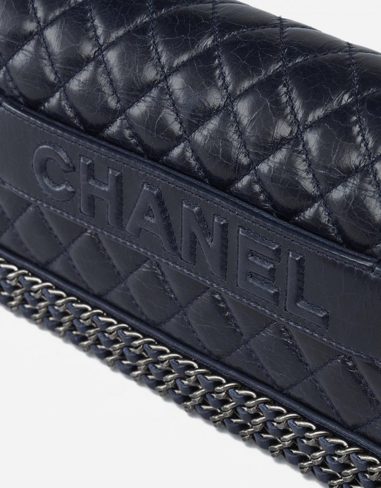 Chanel_Boy_Medium_Calf_Leather_Black