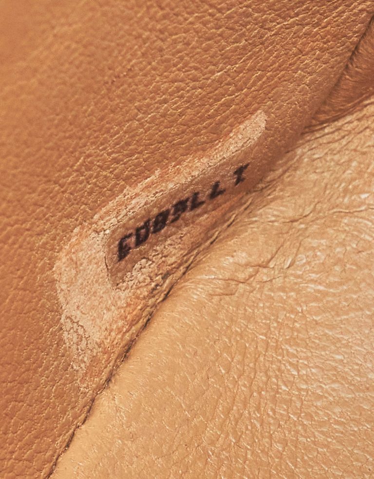Pre-owned Chanel bag Diana Medium Lamb Beige Beige | Sell your designer bag on Saclab.com