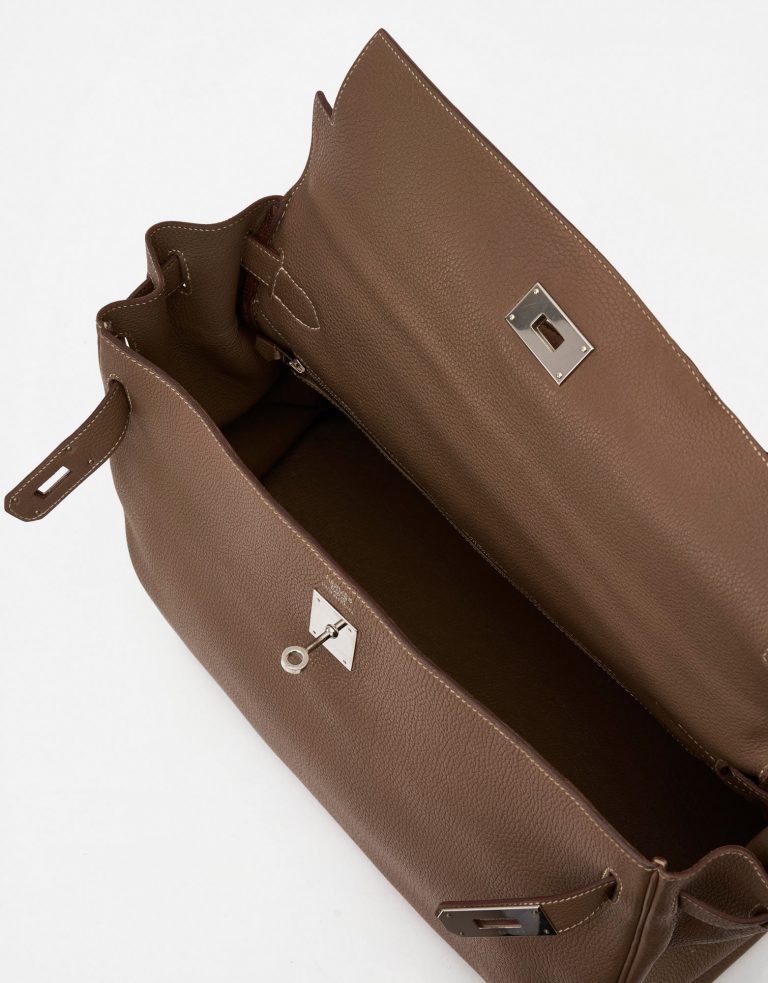 Pre-owned Hermès bag Kelly 40 Clemence Etoupe Beige, Brown | Sell your designer bag on Saclab.com