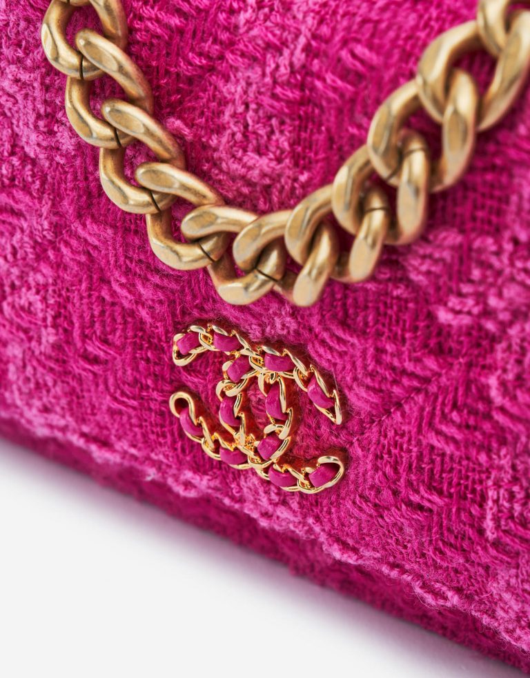 Chanel 19 WOC Tweed Pink
