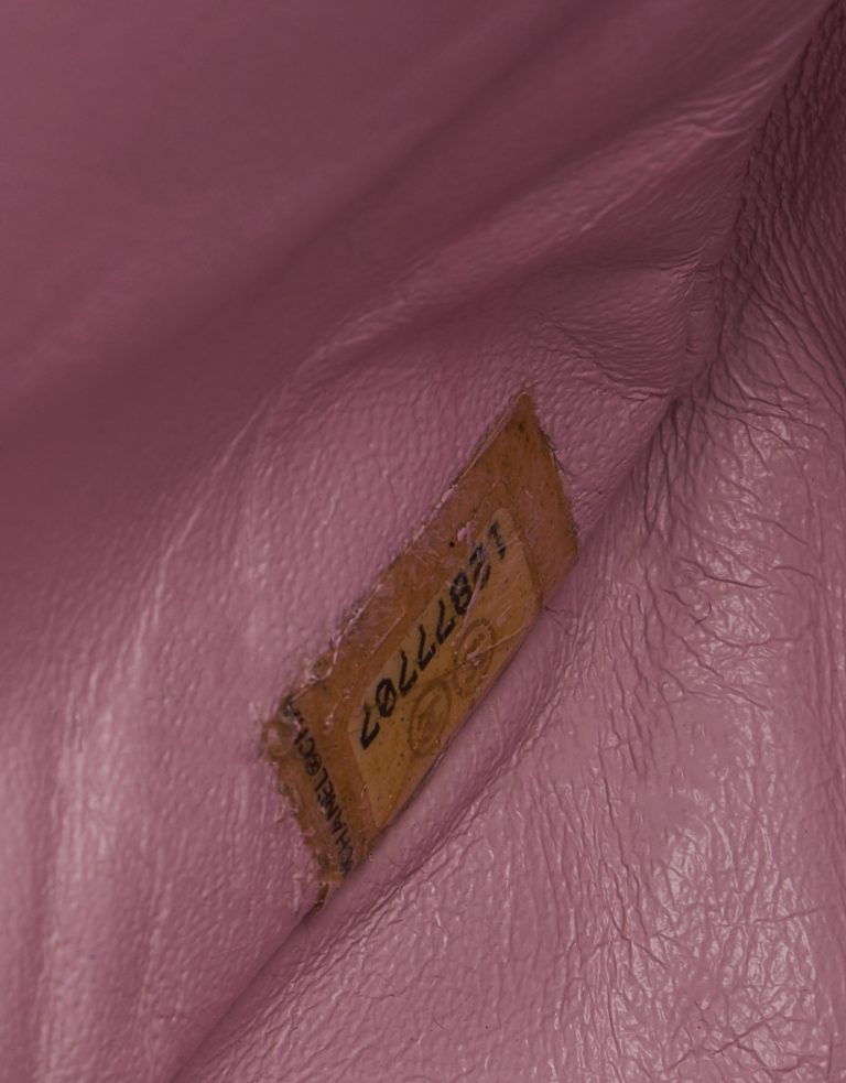 Pre-owned Chanel bag 2.55 Reissue 225 Lamb Rose Rose | Sell your designer bag on Saclab.com