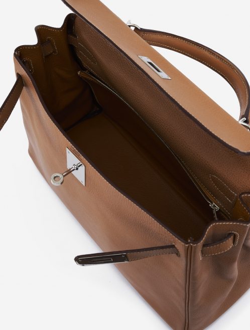 Hermès Kelly 32 Natural Pre-Loved Luxury Handbag