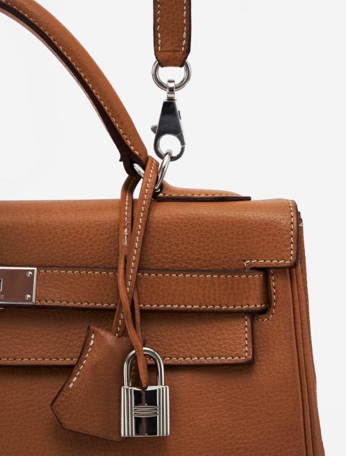 Hermès Kelly 32 Natural Pre-Loved Luxury Handbag