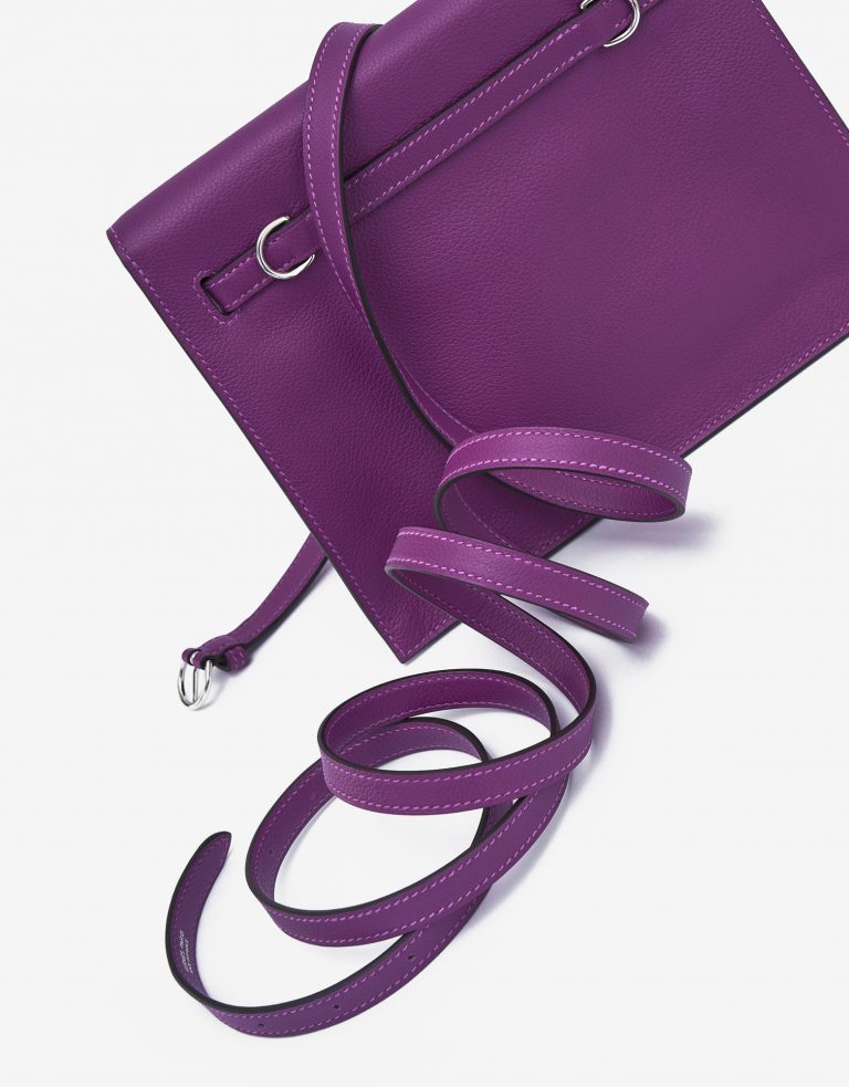 Pre-owned Hermès bag Kelly Danse Evercolor Anemone Violet | Sell your designer bag on Saclab.com