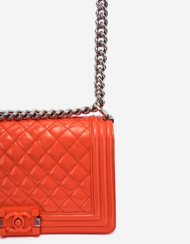 Chanel Boy Bag Medium Patent Leather Coral SACLÀB