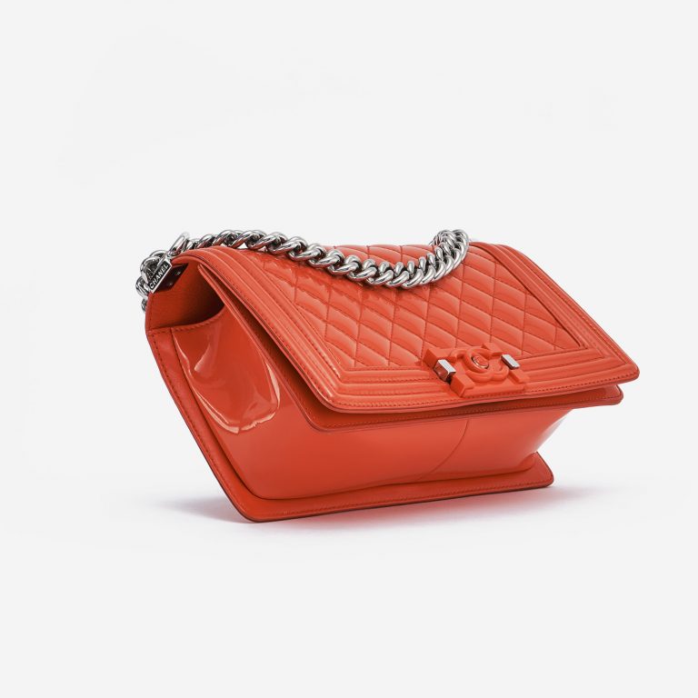 Chanel Boy Bag Medium Patent Leather Coral SACLÀB