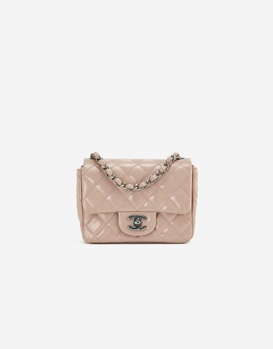 まるまる　CHANEL Chanel 25 small handbag, Crumpled shearling sheepskin & gold