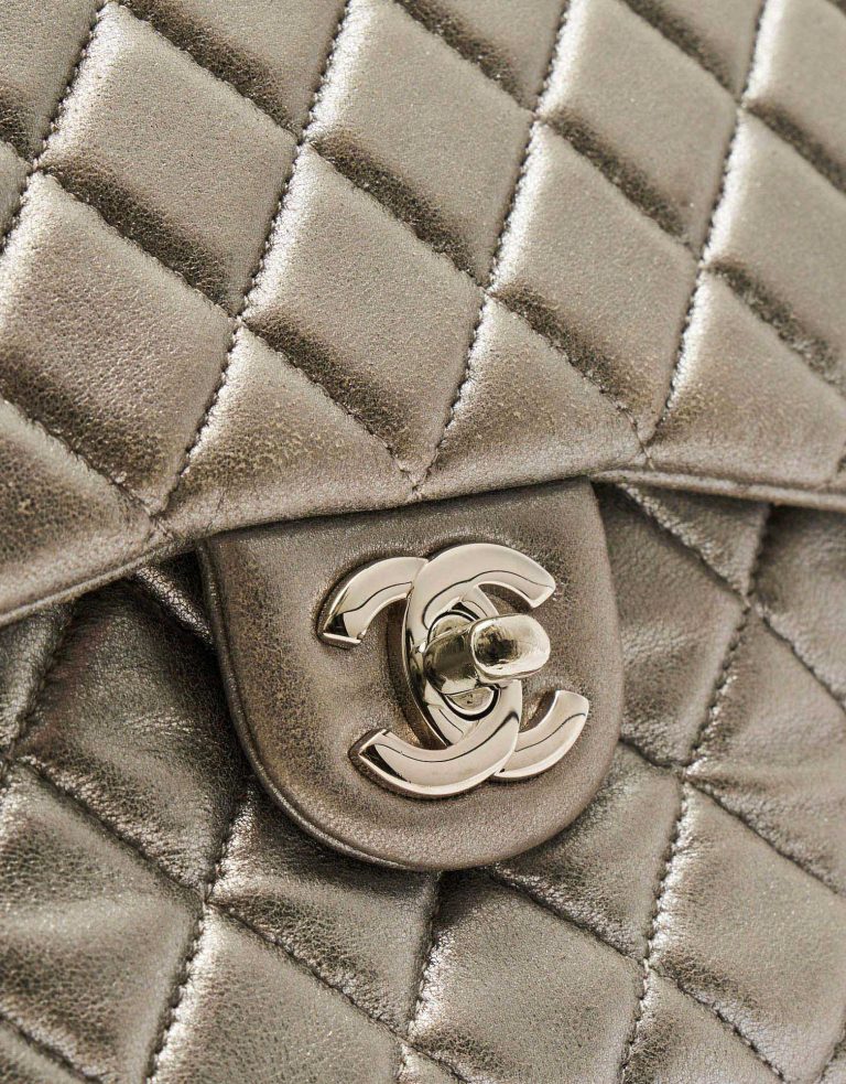 Hardware Details on a Chanel Backpack in Seoul in Silver Lambskin on SACLÀB
