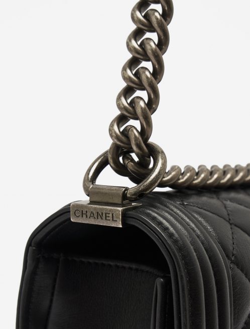Chain Detail on a pre-loved Chanel Boy Medium Lambskin Black on SACLÀB