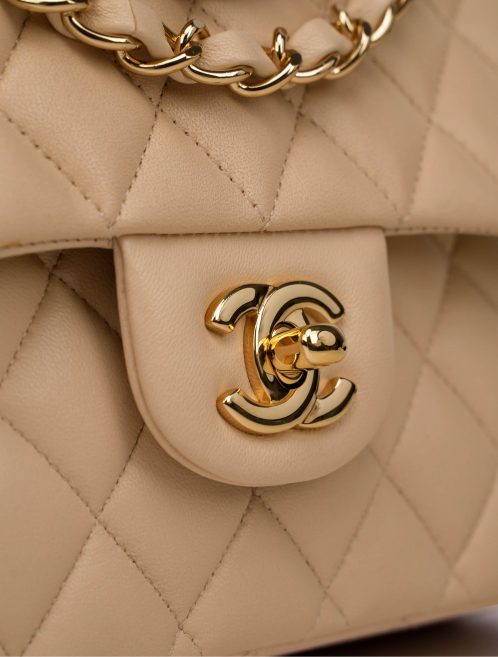 Pre-owned Chanel bag Timeless Medium Lamb Beige Beige | Sell your designer bag on Saclab.com
