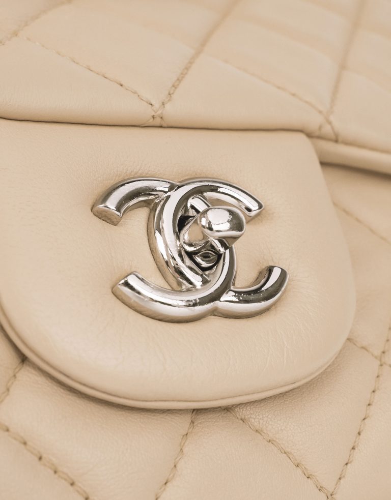 Pre-owned Chanel bag Timeless Jumbo Lamb Beige Beige | Sell your designer bag on Saclab.com