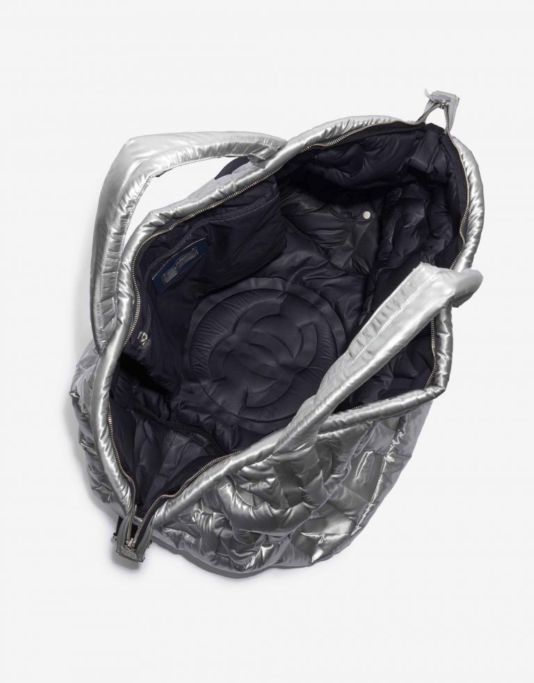 Pre-owned Chanel bag Shopper XXL Nylon Silver Silver | Sell your designer bag on Saclab.com