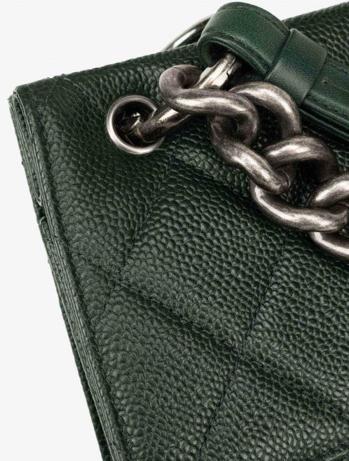 Pre-owned Chanel bag Timeless Large Caviar Green Green | Sell your designer bag on Saclab.com
