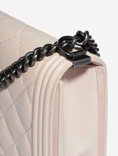 Pre-owned Chanel bag Boy Medium Lamb Light Pink Beige, Pink | Sell your designer bag on Saclab.com