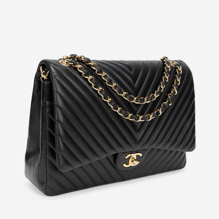 Pre-owned Chanel bag Timeless Maxi Lamb Chevron Black Black | Sell your designer bag on Saclab.com
