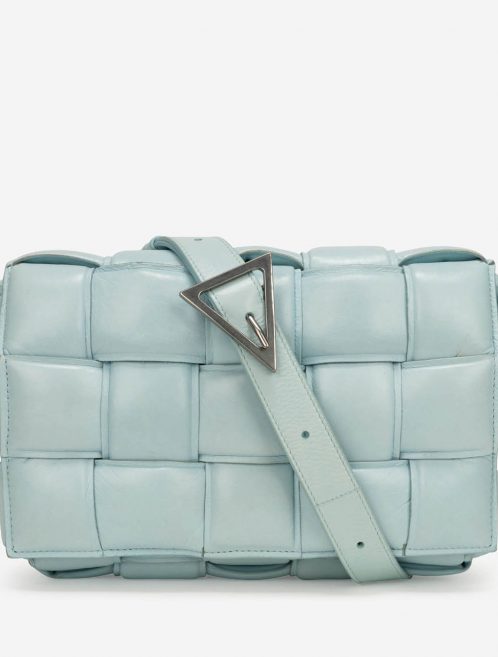 Pre-owned Bottega Veneta bag Cassette Medium Calf Topaz Blue | Sell your designer bag on Saclab.com