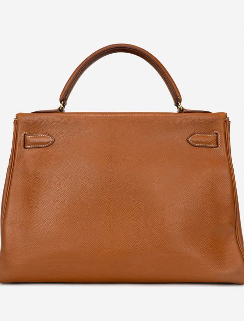 Pre-owned Hermès bag Kelly 32 Courchevel Gold Gold | Sell your designer bag on Saclab.com