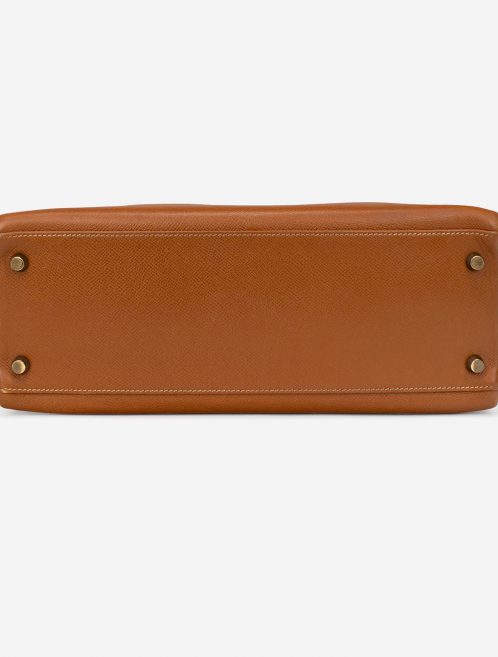 Pre-owned Hermès bag Kelly 32 Courchevel Gold Gold | Sell your designer bag on Saclab.com