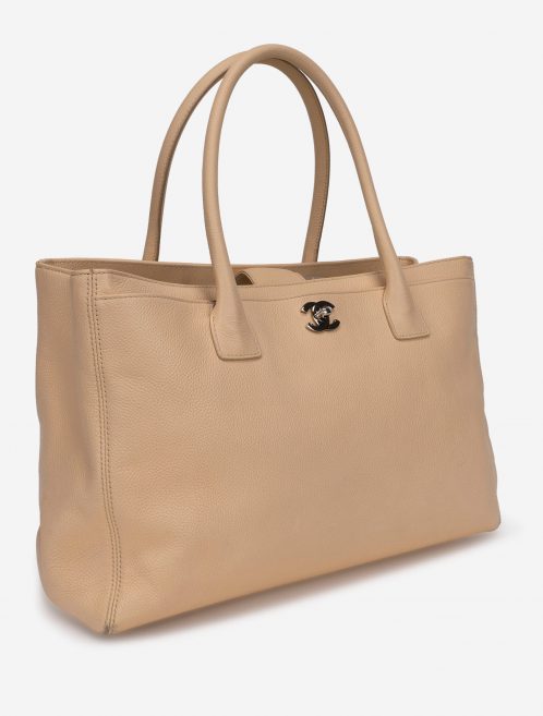 Pre-owned Chanel bag Executive Tote Calf Beige | Sell your designer bag on Saclab.com