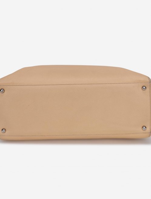 Pre-owned Chanel bag Executive Tote Calf Beige | Sell your designer bag on Saclab.com