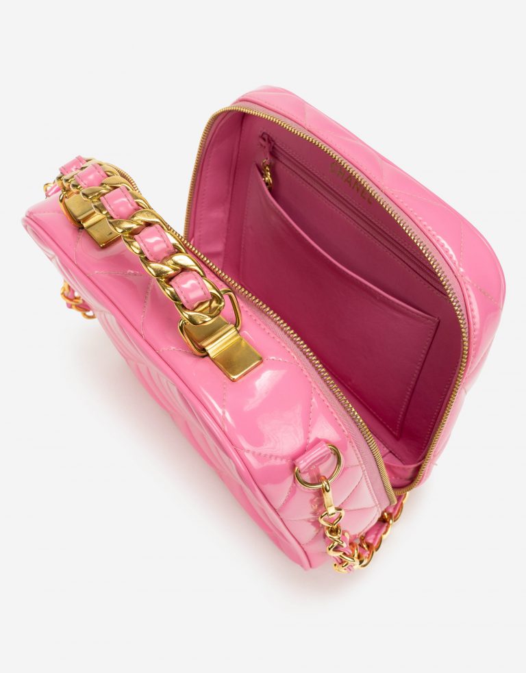 Pre-owned Chanel bag Vanity Case Medium Patent Pink Pink | Sell your designer bag on Saclab.com