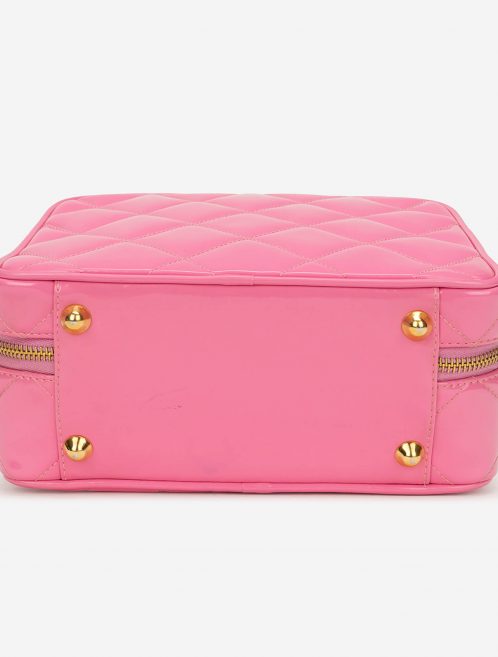 Pre-owned Chanel bag Vanity Case Medium Patent Pink Pink | Sell your designer bag on Saclab.com