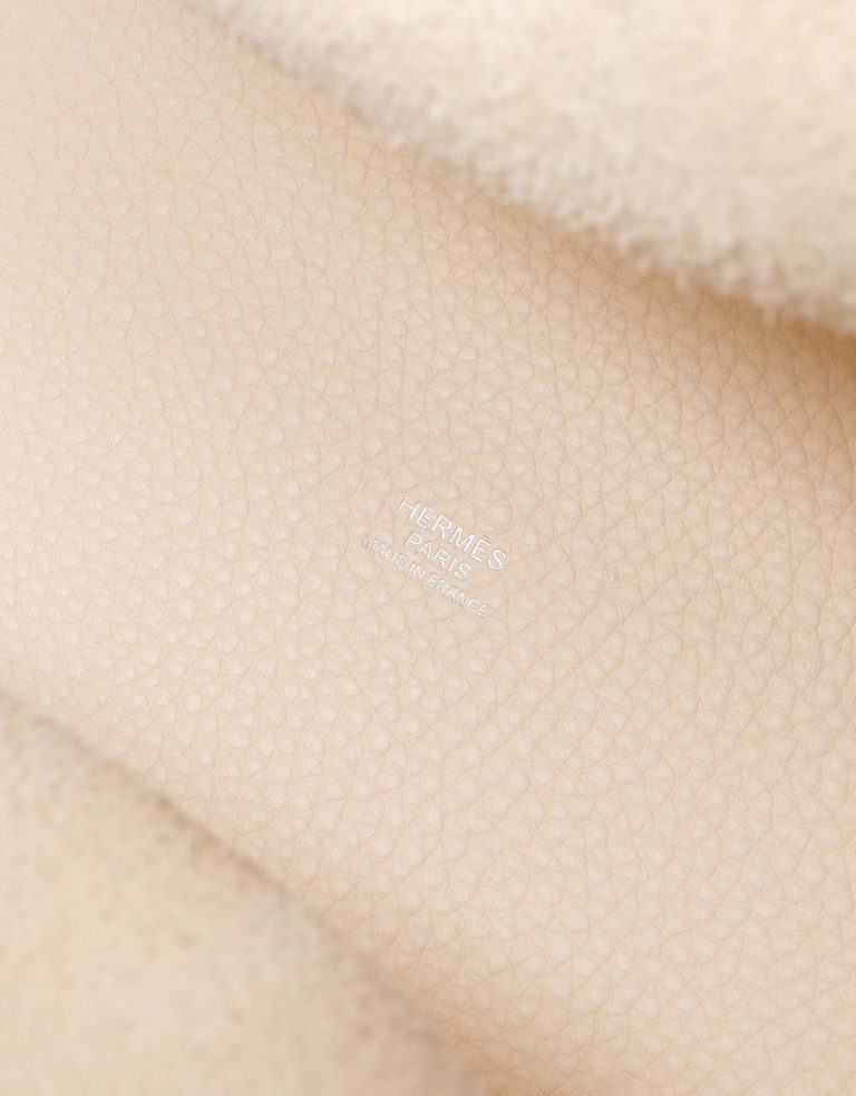 Hermès Pictoin 18 Clemence / Swift Nata / Sesame
