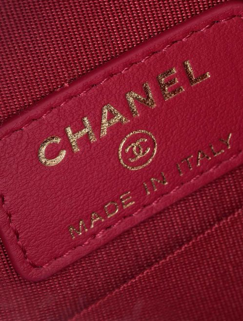 Chanel 19 Clutch Lamb Black