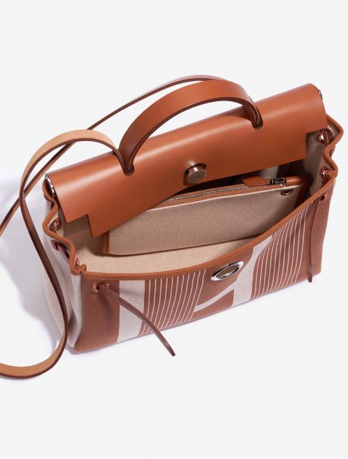 Hermès Herbag 31 Vache Hunter / Toile H Vibration Fauve / Ecru-Beige