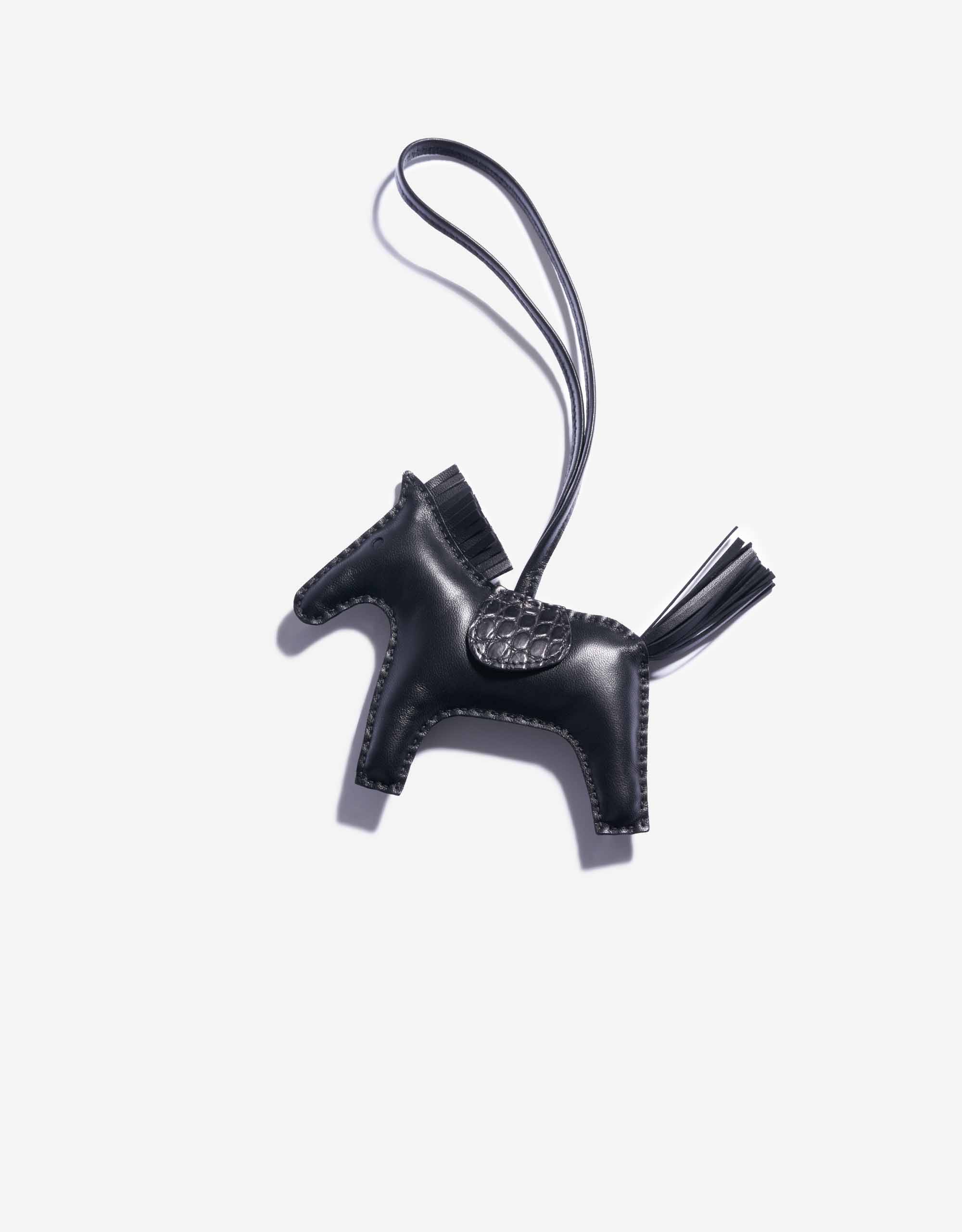 Hermès Rodeo MM Lamb / Alligator Matte SO Black Touch | SACLÀB