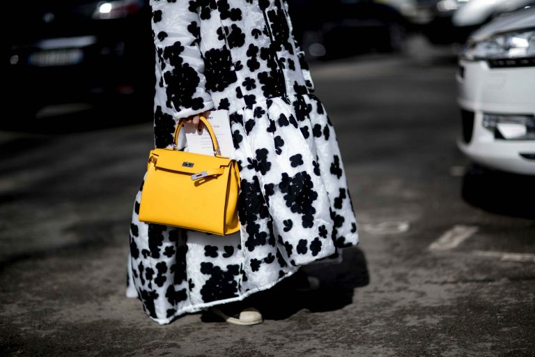 SACLÀB yellow Hermès Kelly Imaxtree