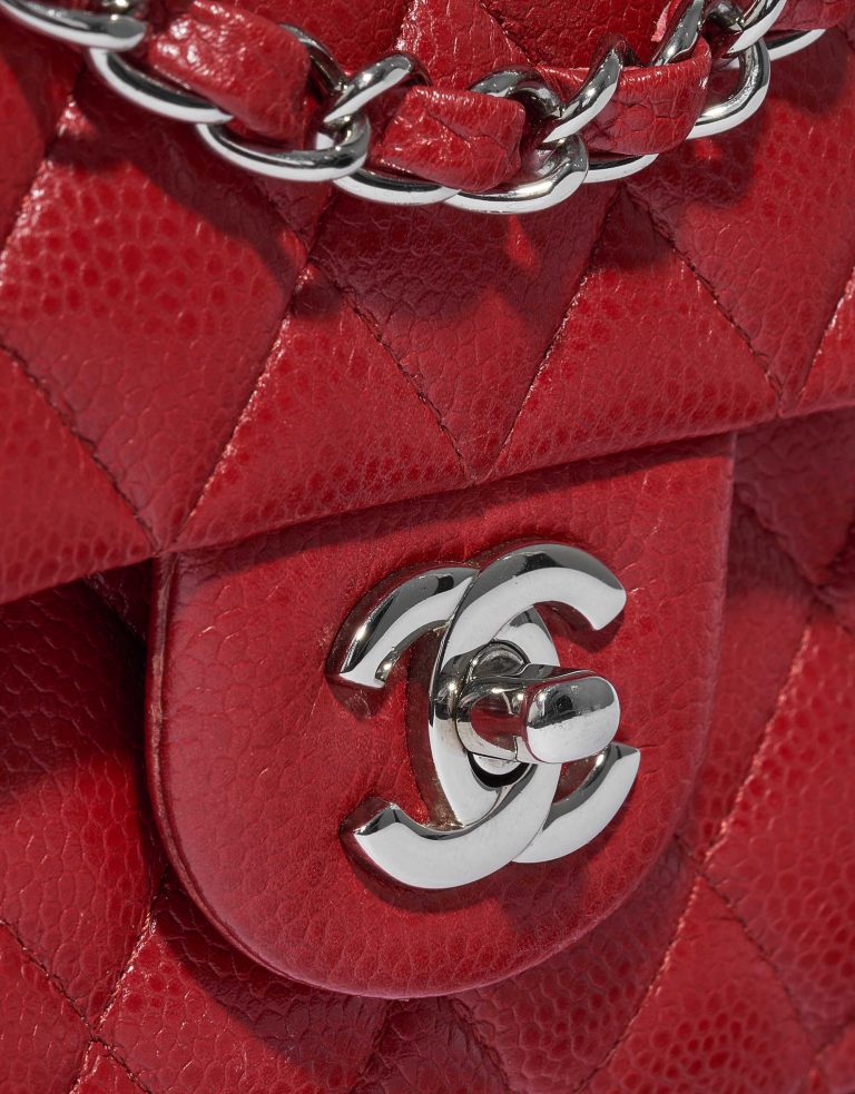 Pre-owned Chanel bag Timeless Medium Caviar Red Red | Sell your designer bag on Saclab.com