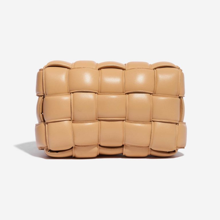 Pre-owned Bottega Veneta bag Cassette Lamb Nude Beige Back | Sell your designer bag on Saclab.com