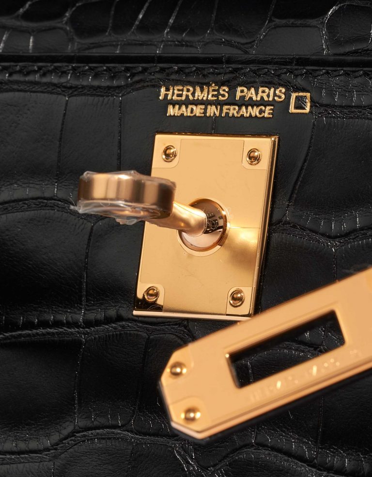 Pre-owned Hermès bag Kelly Mini Matte Alligator Black Black Closing System | Sell your designer bag on Saclab.com