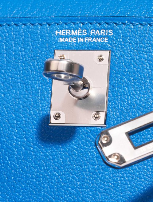 Pre-owned Hermès bag Kelly Mini Chèvre Mysore Blue Hydra Blue Closing System | Sell your designer bag on Saclab.com