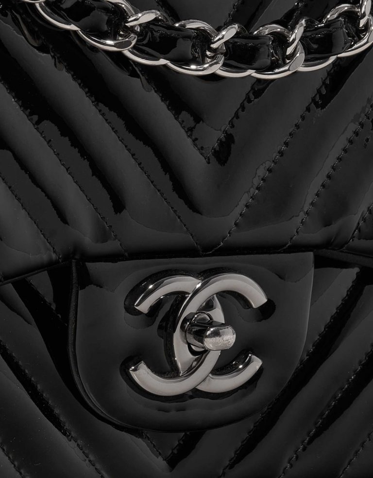 Chanel Timeless Jumbo Patent Leather Black Closing System | Sell your designer bag