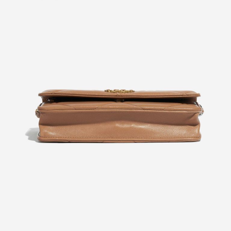 Chanel 19 WOC Lamb Brown
