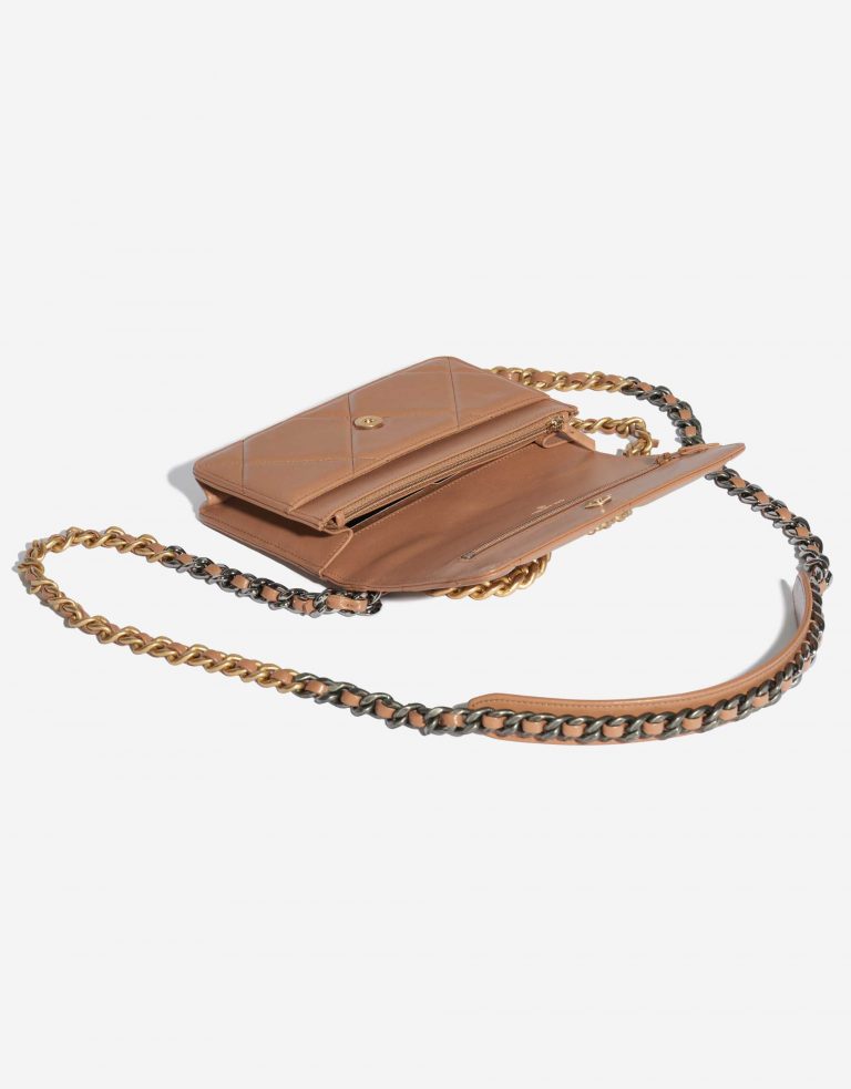 Chanel 19 WOC Lamb Brown