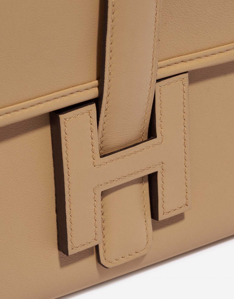 Pre-owned Hermès bag Jige Clutch Swift Tabac Brown Closing System | Sell your designer bag on Saclab.com