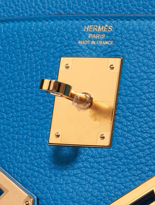 Pre-owned Hermès bag Kelly 28 Togo Blue Zanzibar Blue Logo | Sell your designer bag on Saclab.com