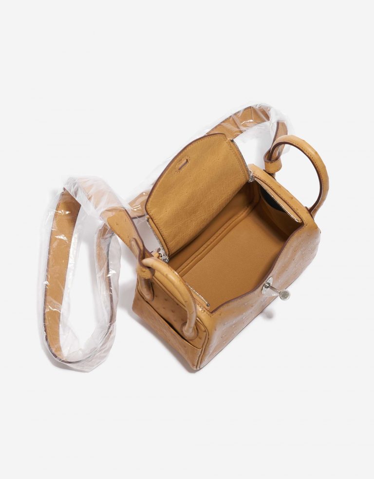 Pre-owned Hermès bag Lindy 20 Mini Ostrich Tabac Camel Yellow Inside | Sell your designer bag on Saclab.com