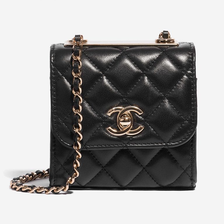 Pre-owned Chanel bag Clutch with Chain Lamb Black Black Front | Sell your designer bag on Saclab.com
