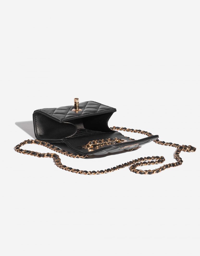 Pre-owned Chanel bag Clutch with Chain Lamb Black Black Inside | Sell your designer bag on Saclab.com