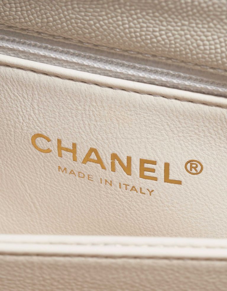 Pre-owned Chanel bag Top Handle Small Caviar Rose White Logo | Sell your designer bag on Saclab.com