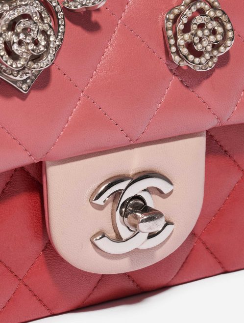 Pre-owned Chanel bag Timeless Mini Rectangular Lamb Pink / Red / Light Pink Pink, Rose Closing System | Sell your designer bag on Saclab.com