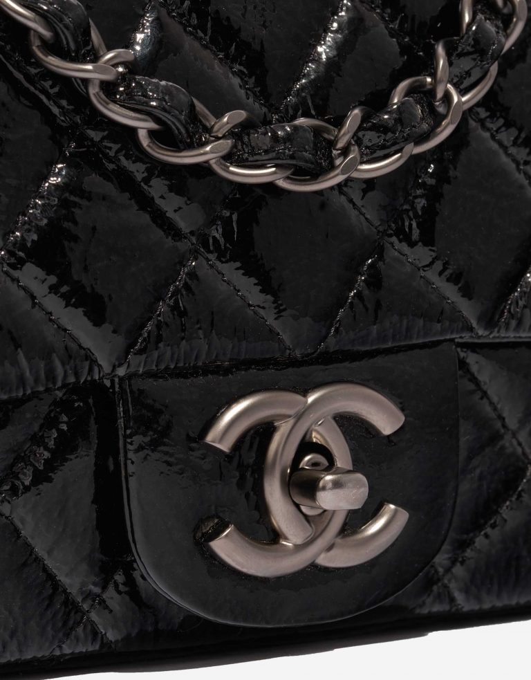 Pre-owned Chanel bag Timeless Mini Square Patent Leather Black Black Closing System | Sell your designer bag on Saclab.com