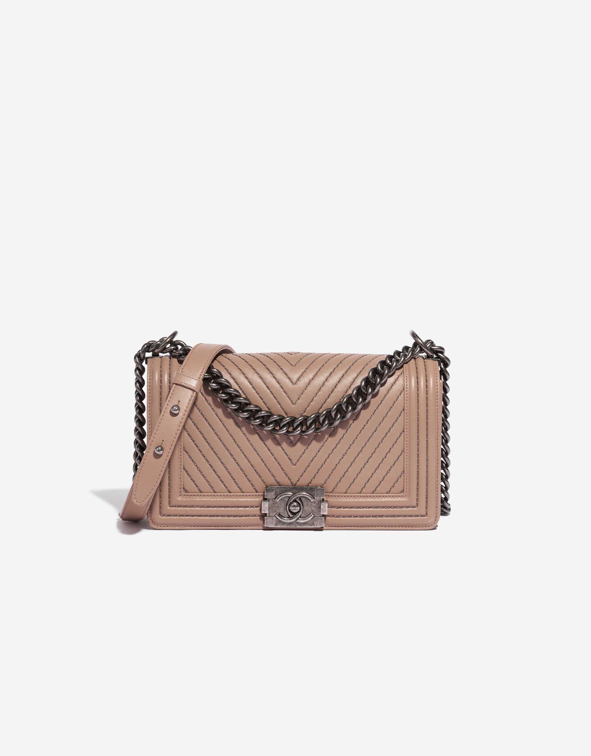 【ヴィンテージ】Rank:S☆Chanel Beige Boy Medium Series23 Bag Chanel Boy Old Medium Caviar Beige | SACLÀB
